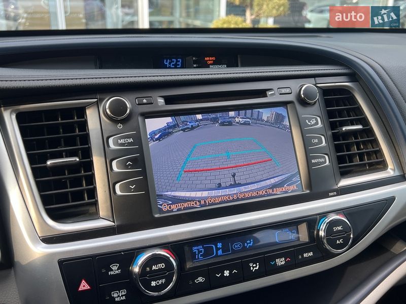 Внедорожник / Кроссовер Toyota Highlander 2018 в Чернигове