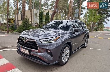 Внедорожник / Кроссовер Toyota Highlander 2020 в Киеве
