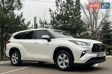 Позашляховик / Кросовер Toyota Highlander 2020 в Києві