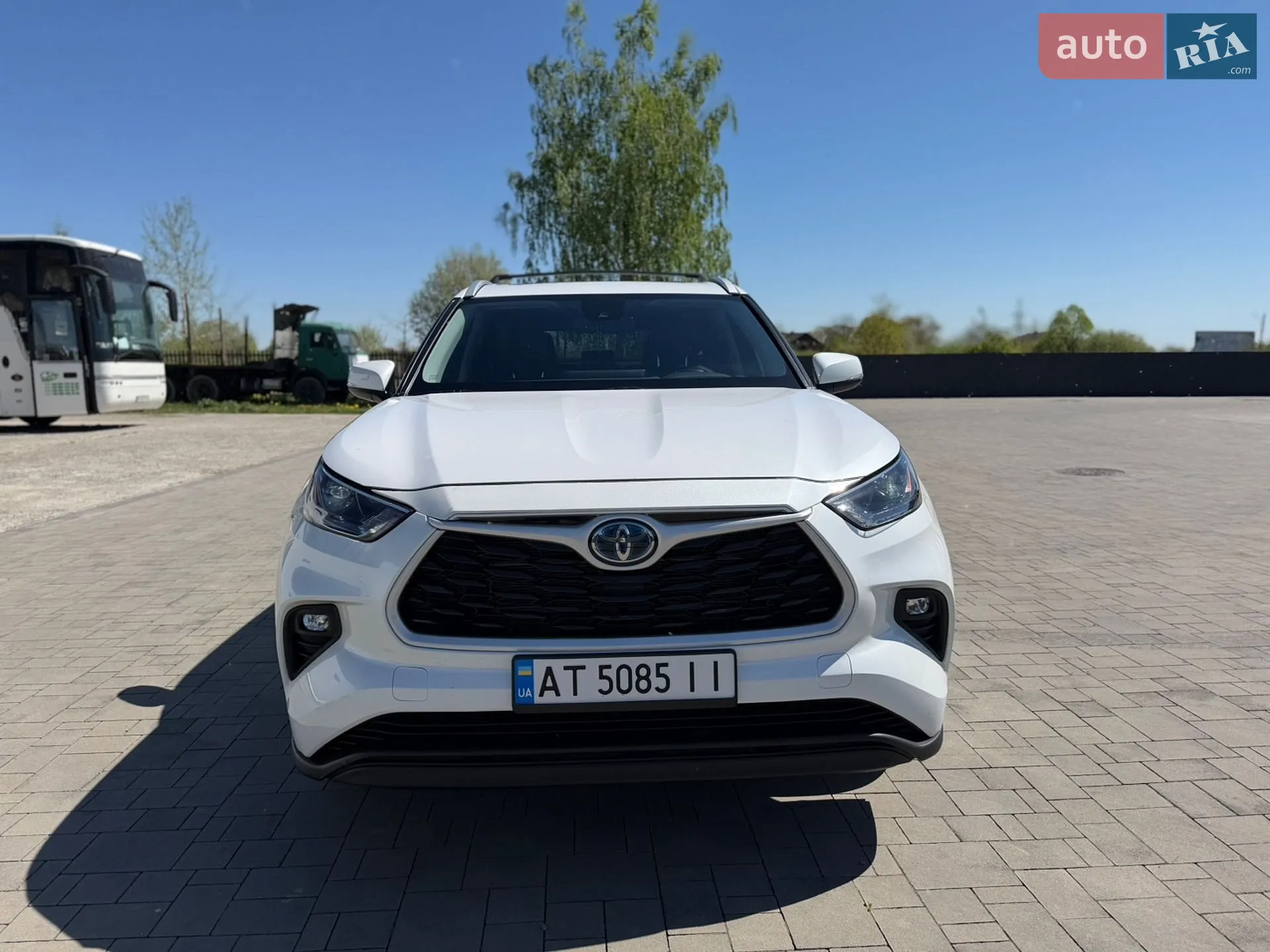 Toyota Highlander 2023 VIN 5TDKBRCH9PS132299 фото оголошення 2 з 5