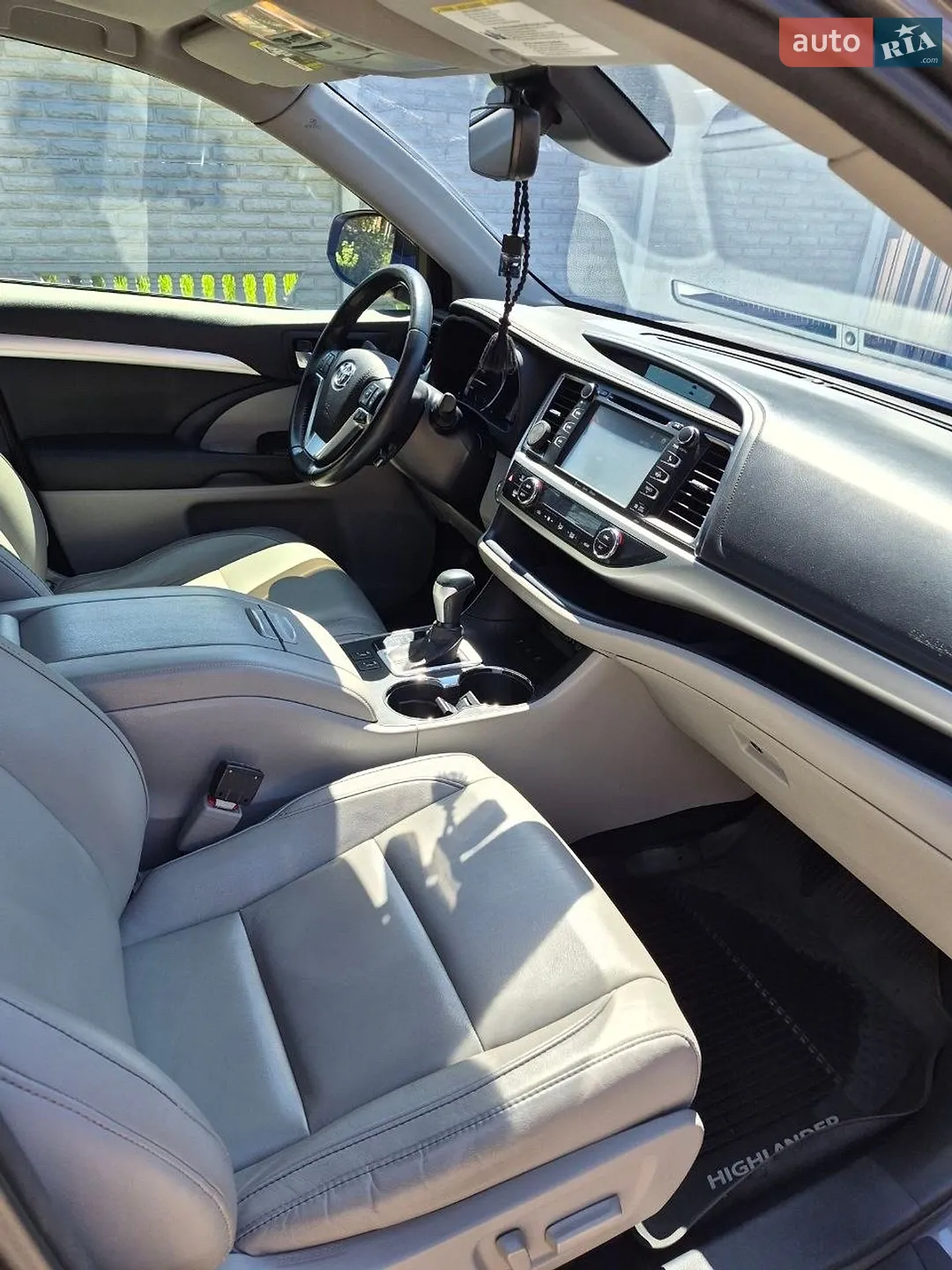 2017 Toyota Highlander - мініатюра 11