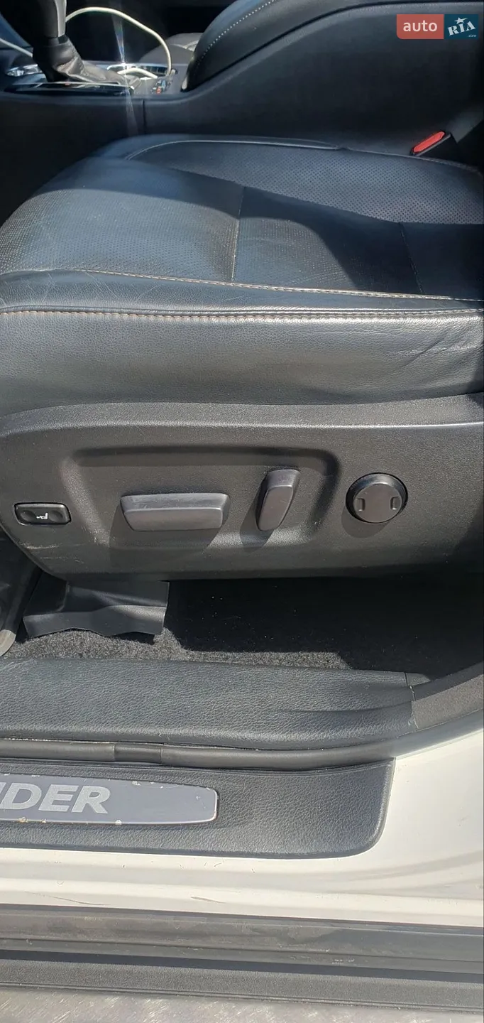 2015 Toyota Highlander - мініатюра 33