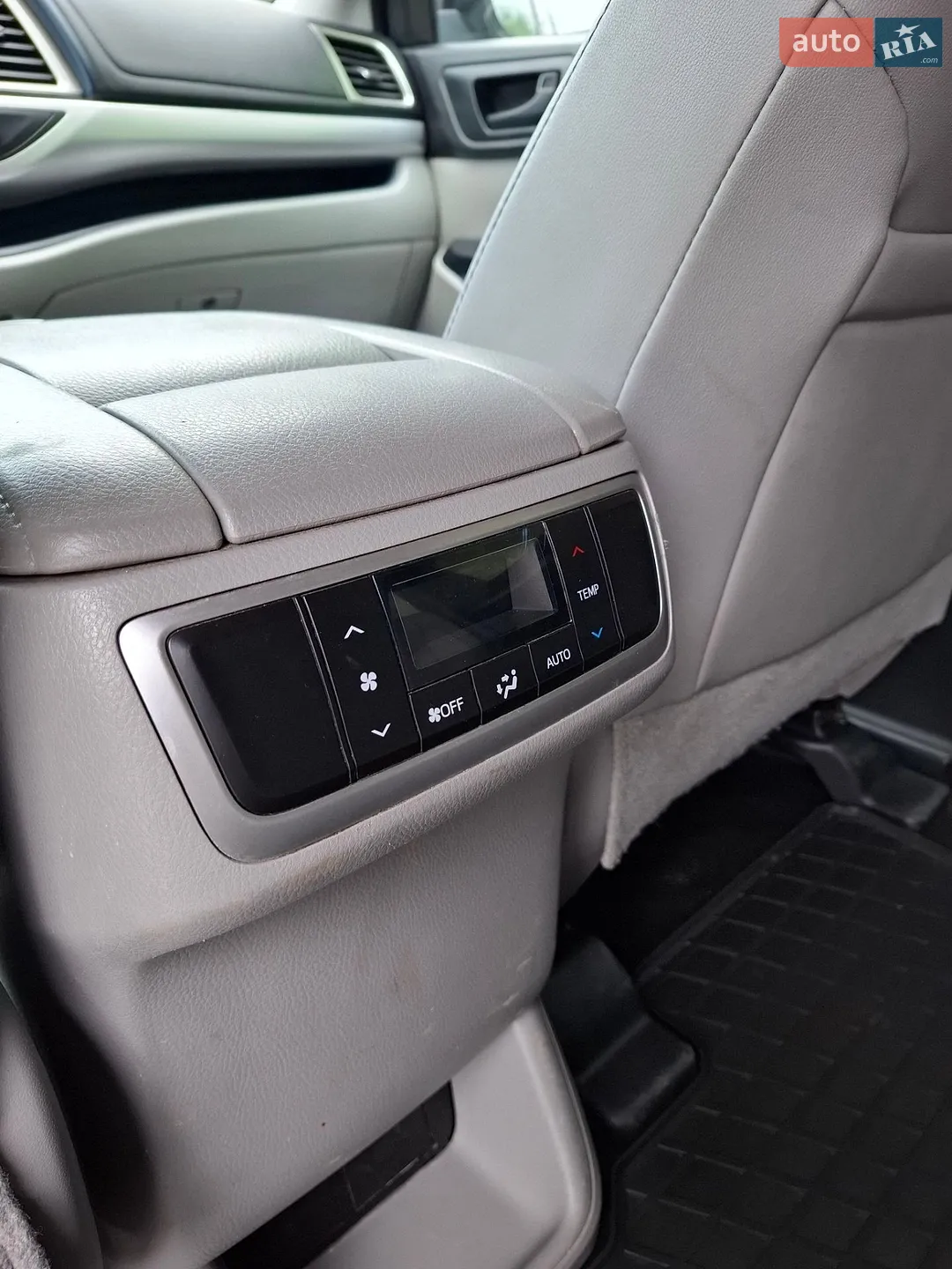 2016 Toyota Highlander - мініатюра 29
