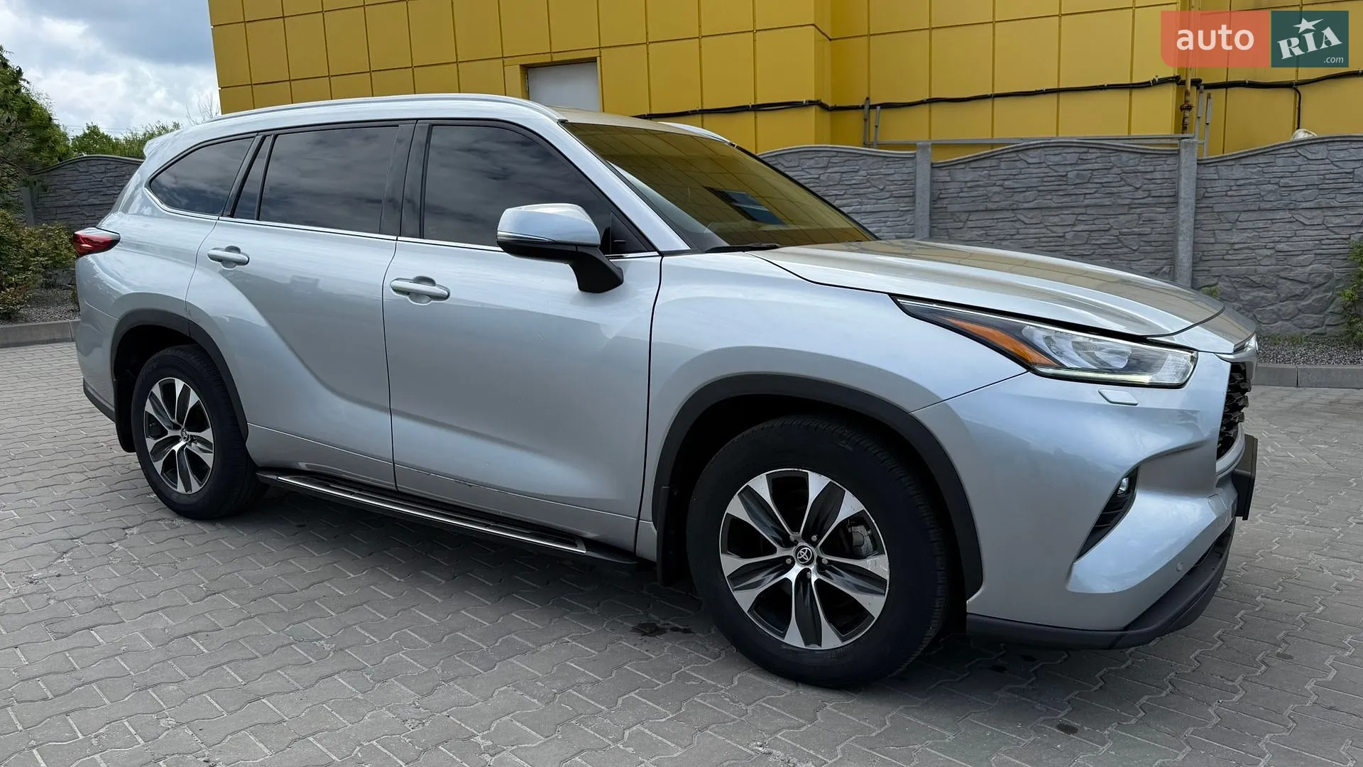 2020 Toyota Highlander - фото 1