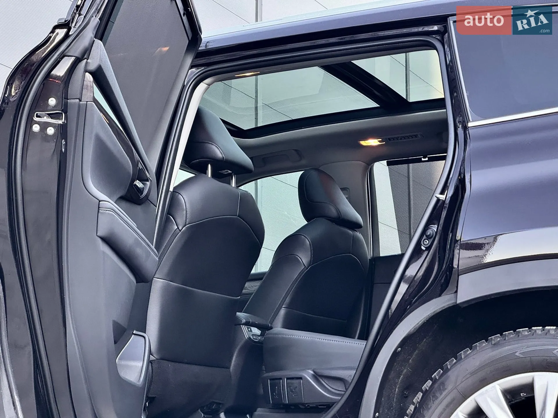 2022 Toyota Highlander - мініатюра 43