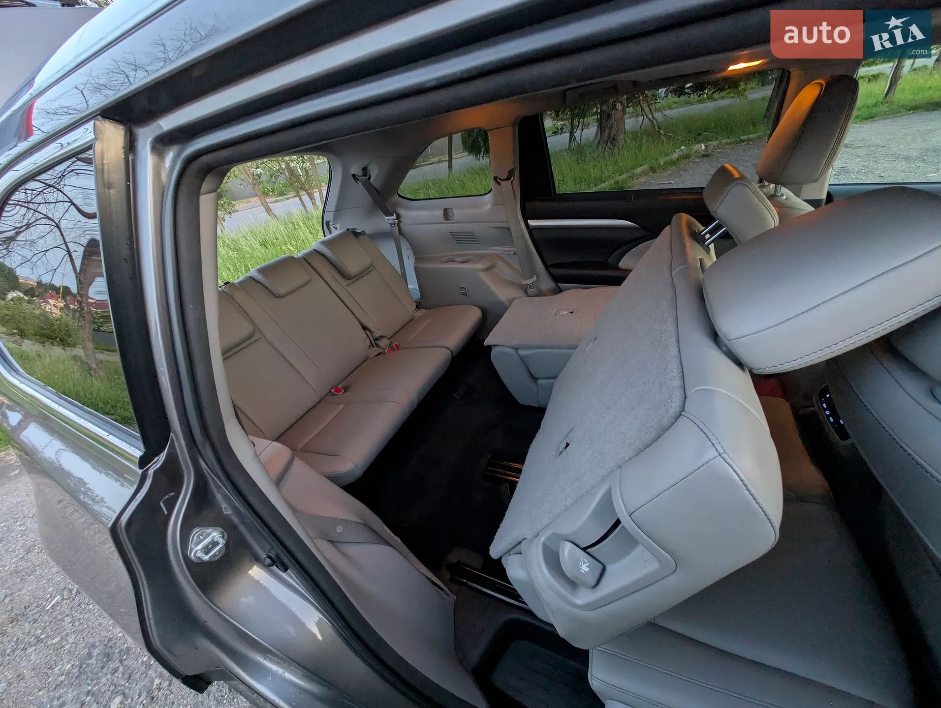 2018 Toyota Highlander - мініатюра 8