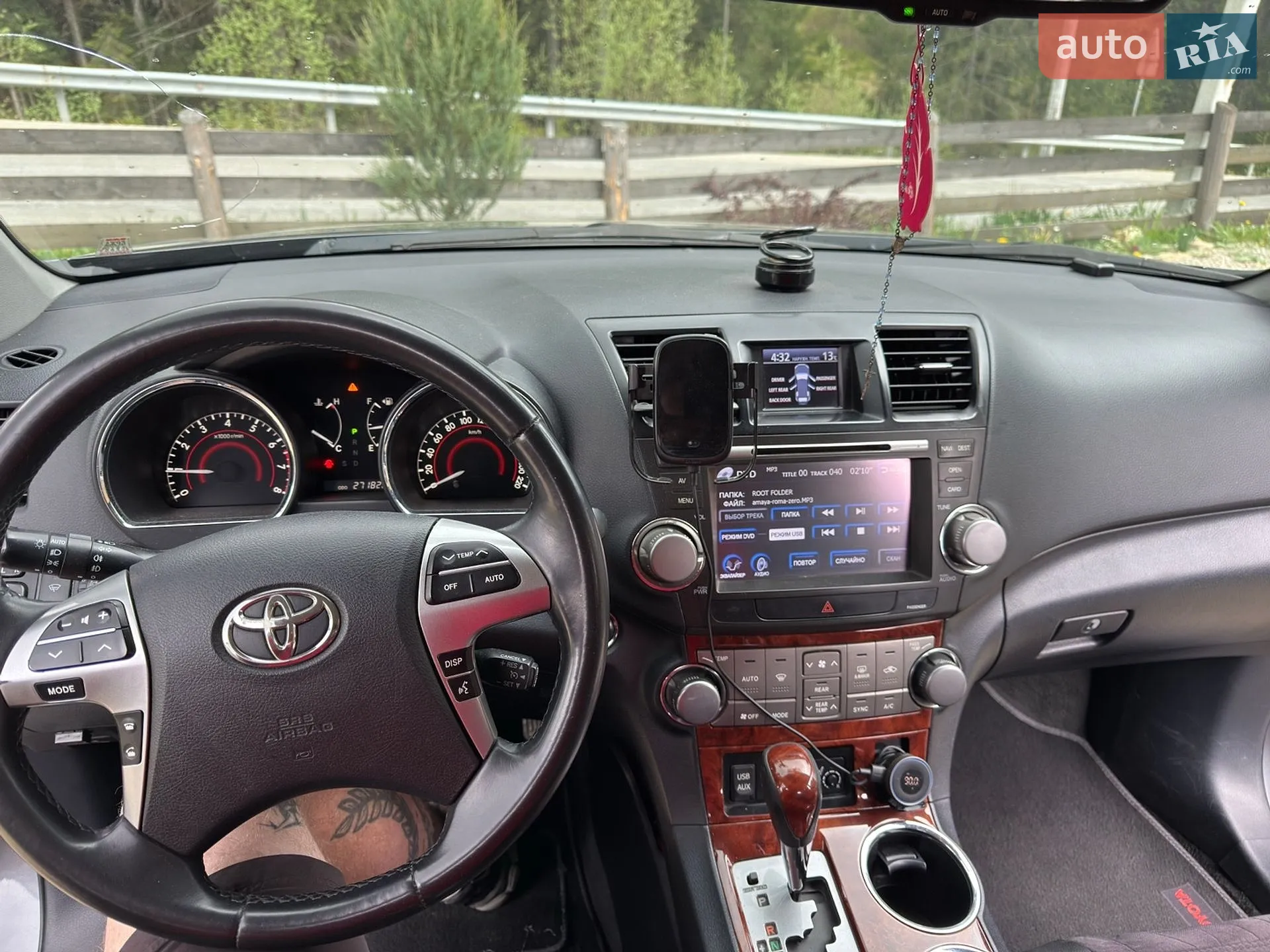 2011 Toyota Highlander - мініатюра 10
