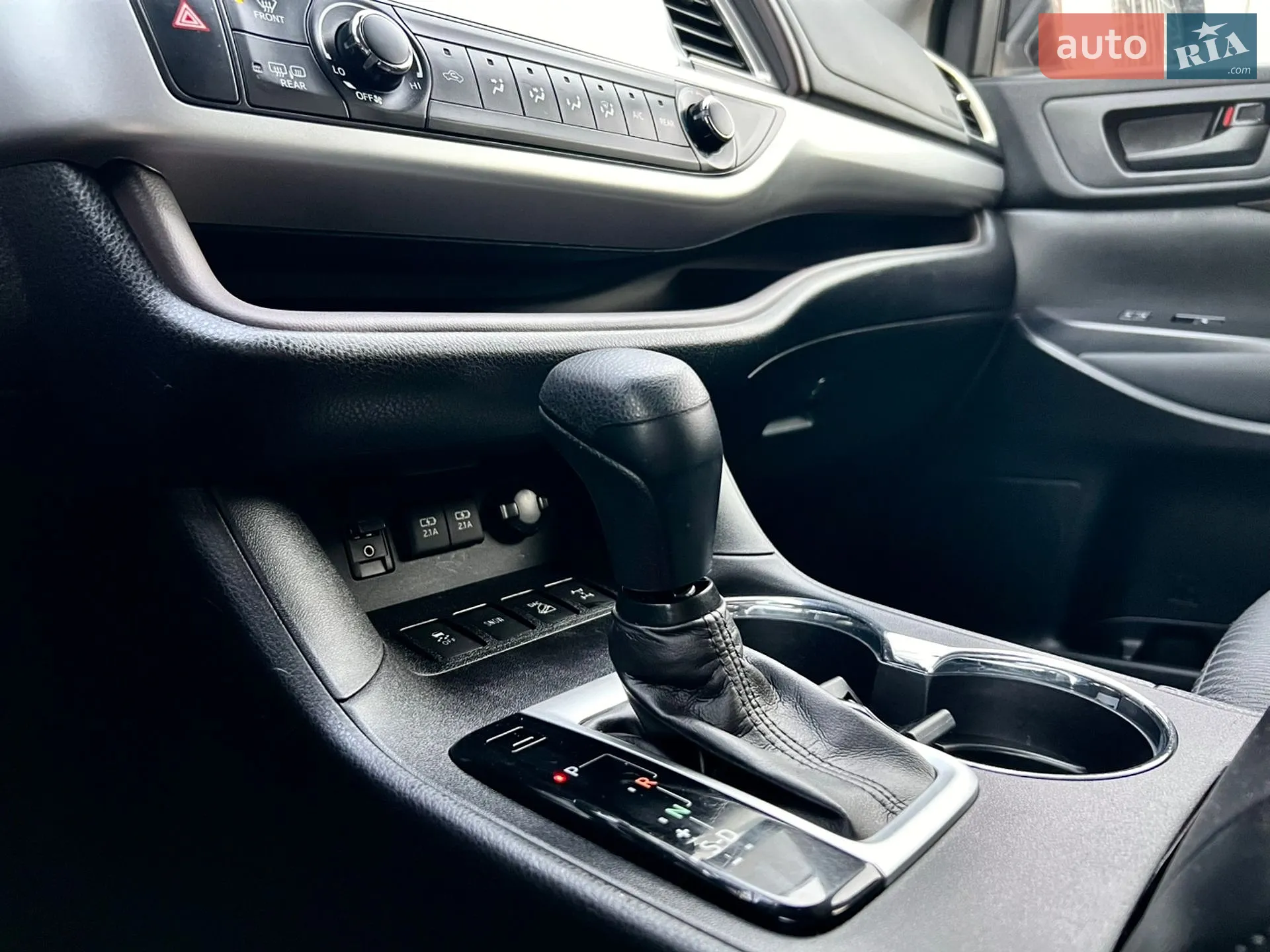 2017 Toyota Highlander - мініатюра 20