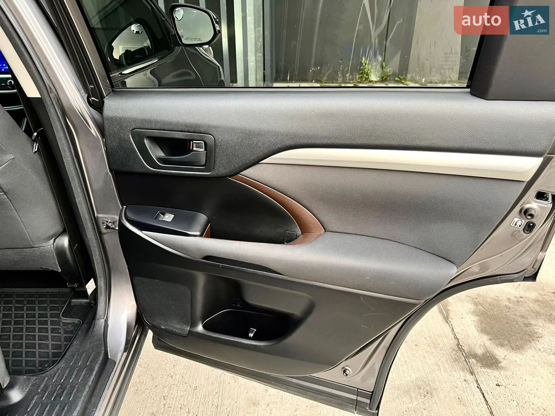 2017 Toyota Highlander - мініатюра 31