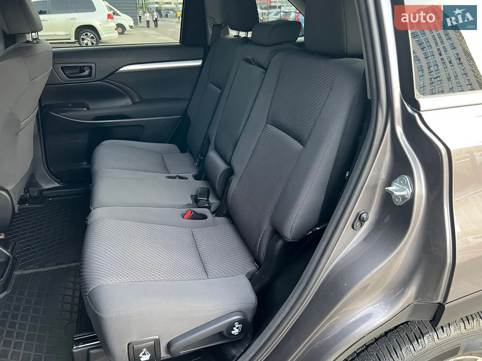 2017 Toyota Highlander - мініатюра 41
