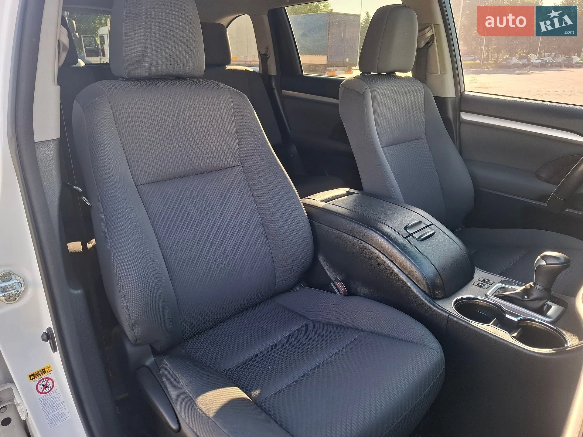 2017 Toyota Highlander - мініатюра 31