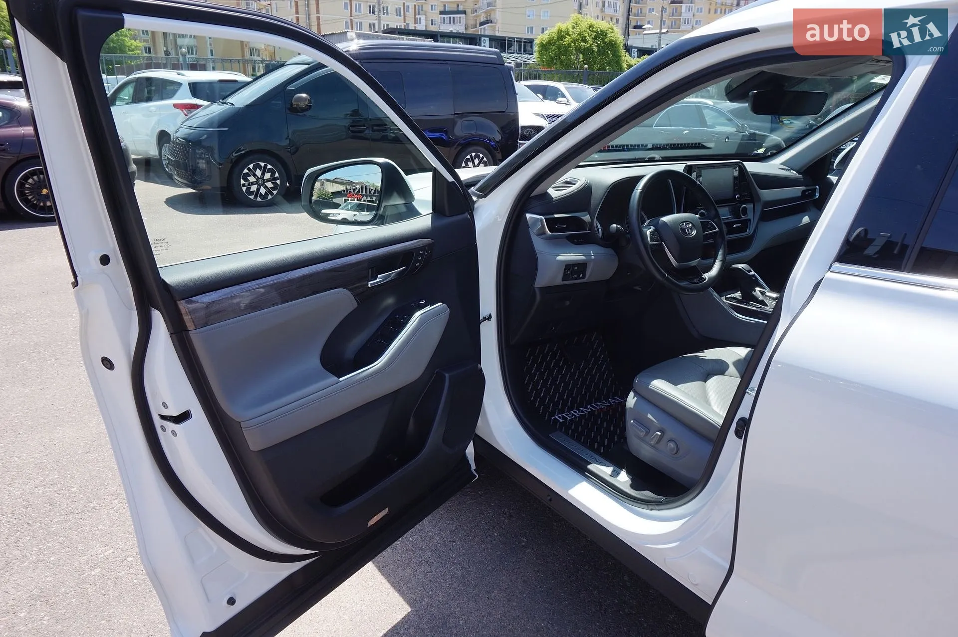 2022 Toyota Highlander - мініатюра 17