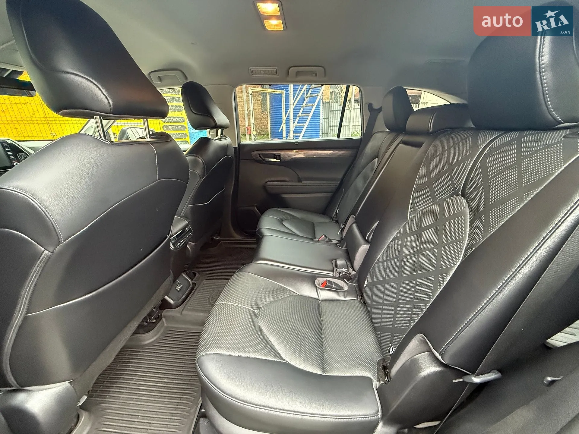 2022 Toyota Highlander - мініатюра 8