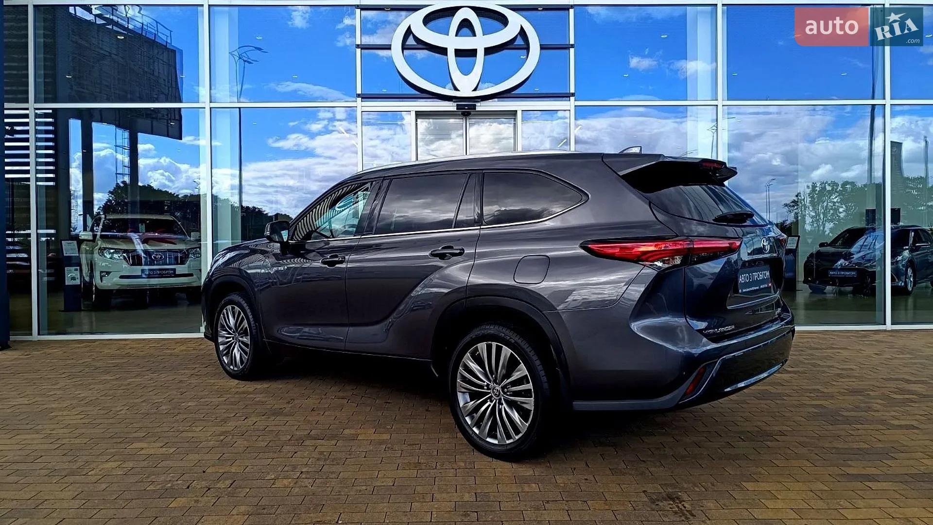 2021 Toyota Highlander - мініатюра 2