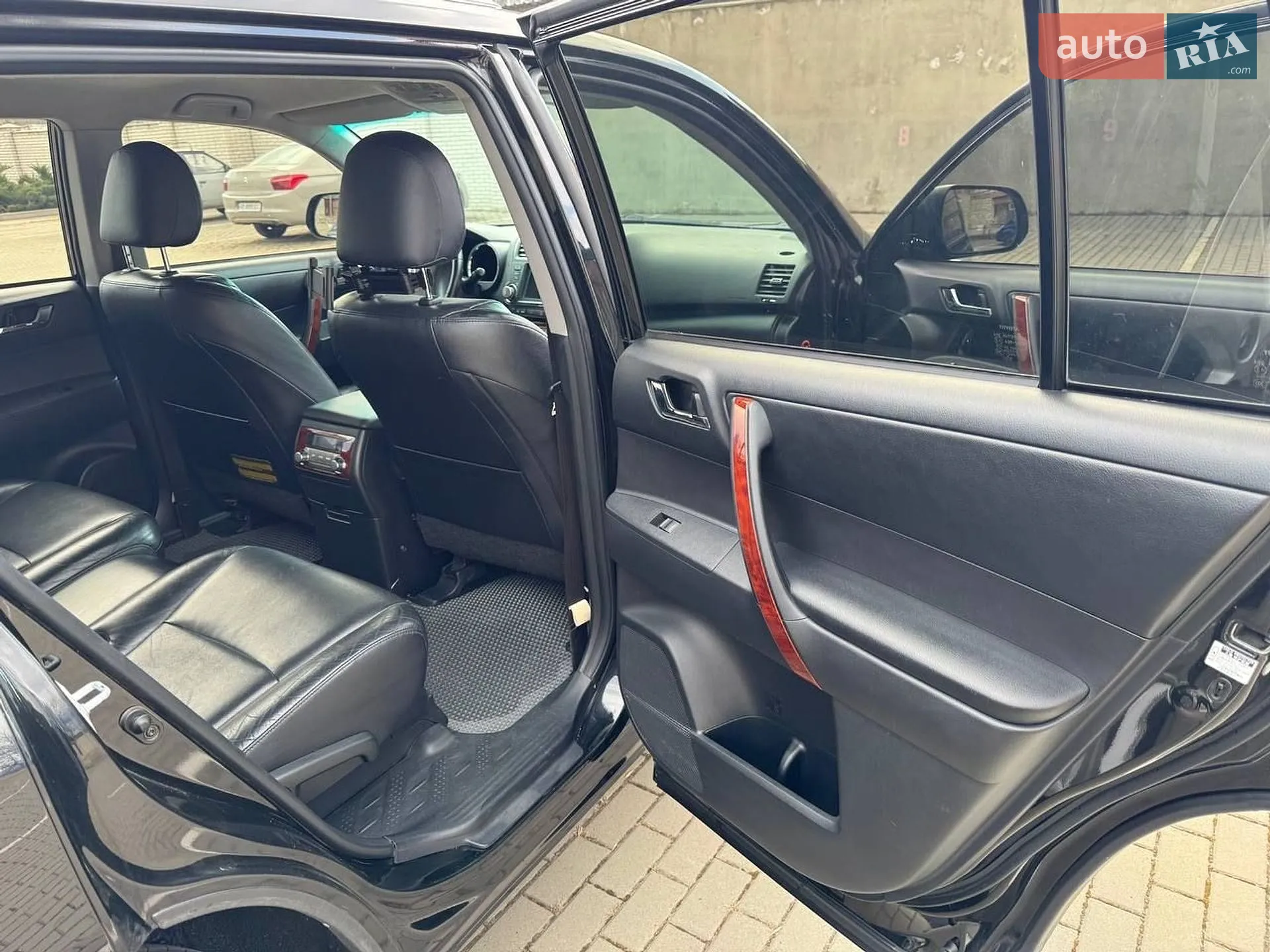 2011 Toyota Highlander - мініатюра 14
