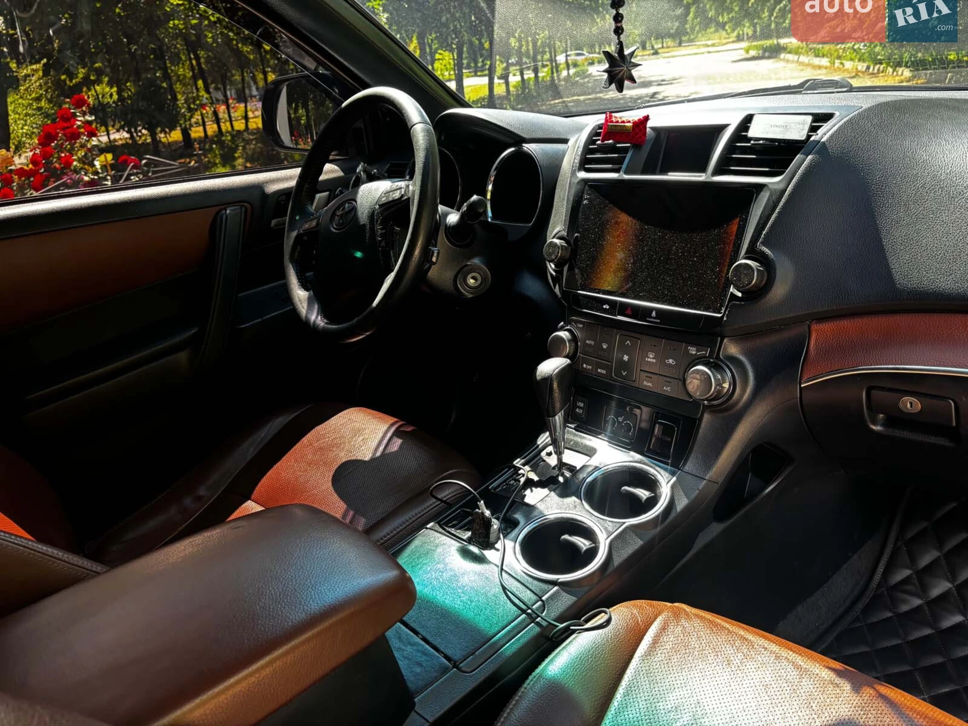 2012 Toyota Highlander - мініатюра 19