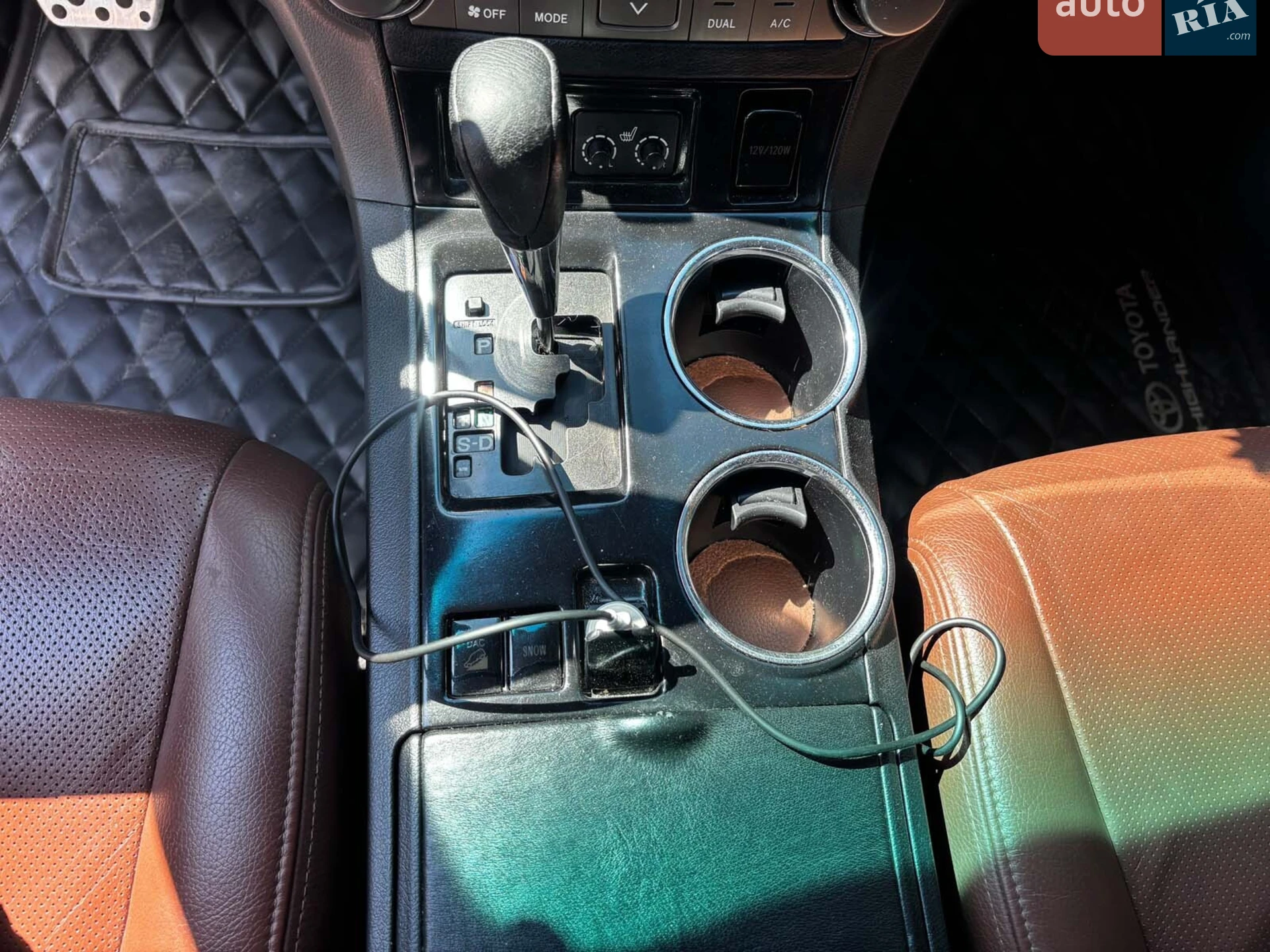 2012 Toyota Highlander - мініатюра 24