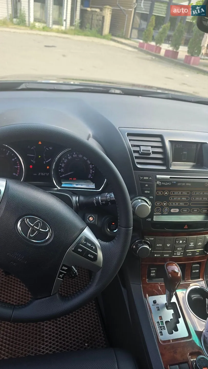 2013 Toyota Highlander - фото 1