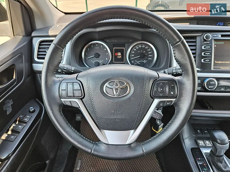 Toyota Highlander 2018 VIN 5TDBZRFH5JS899680 фото оголошення 11 з 75