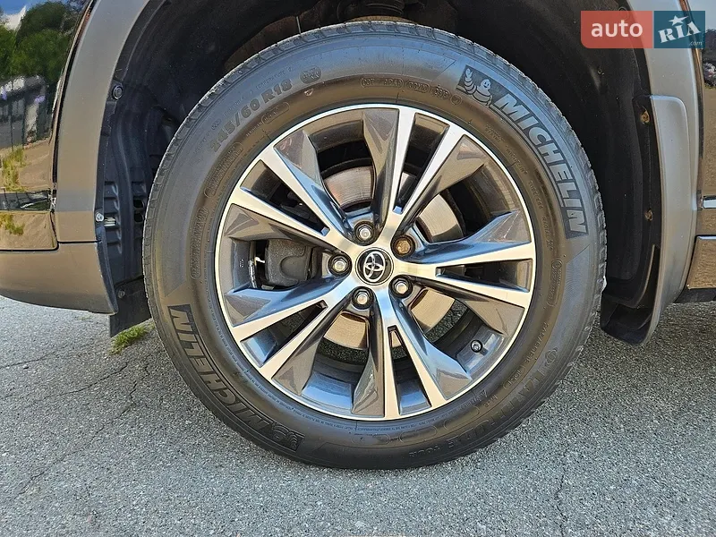 Toyota Highlander 2018 VIN 5TDBZRFH5JS899680 фото оголошення 26 з 75