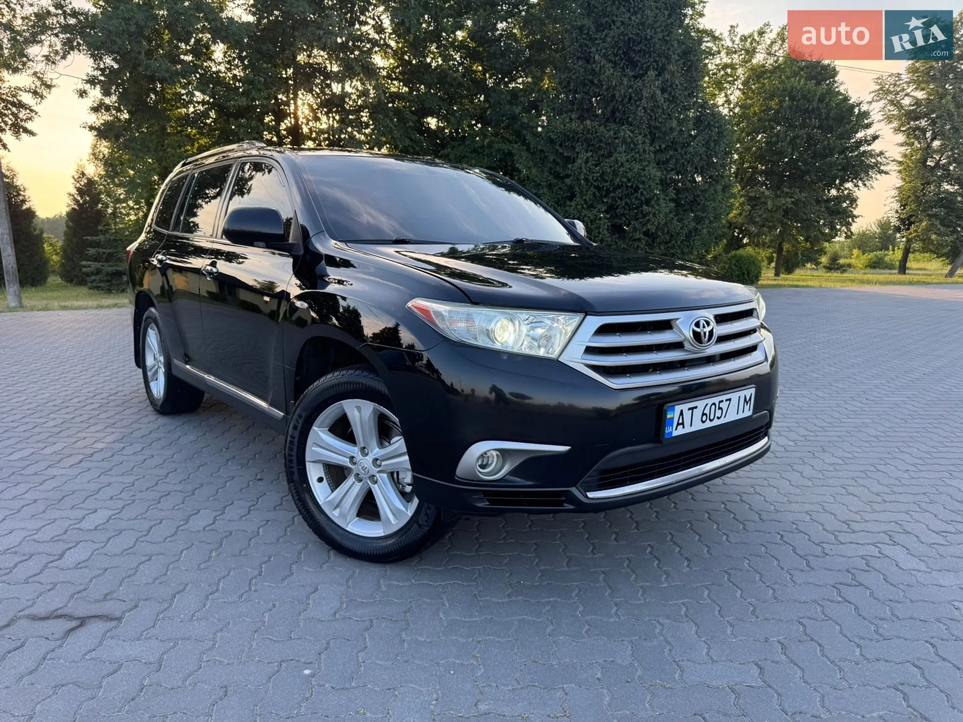 2010 Toyota Highlander - фото 1
