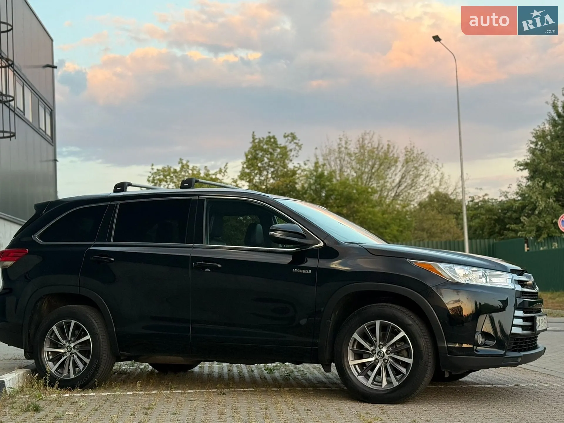 2017 Toyota Highlander - мініатюра 2