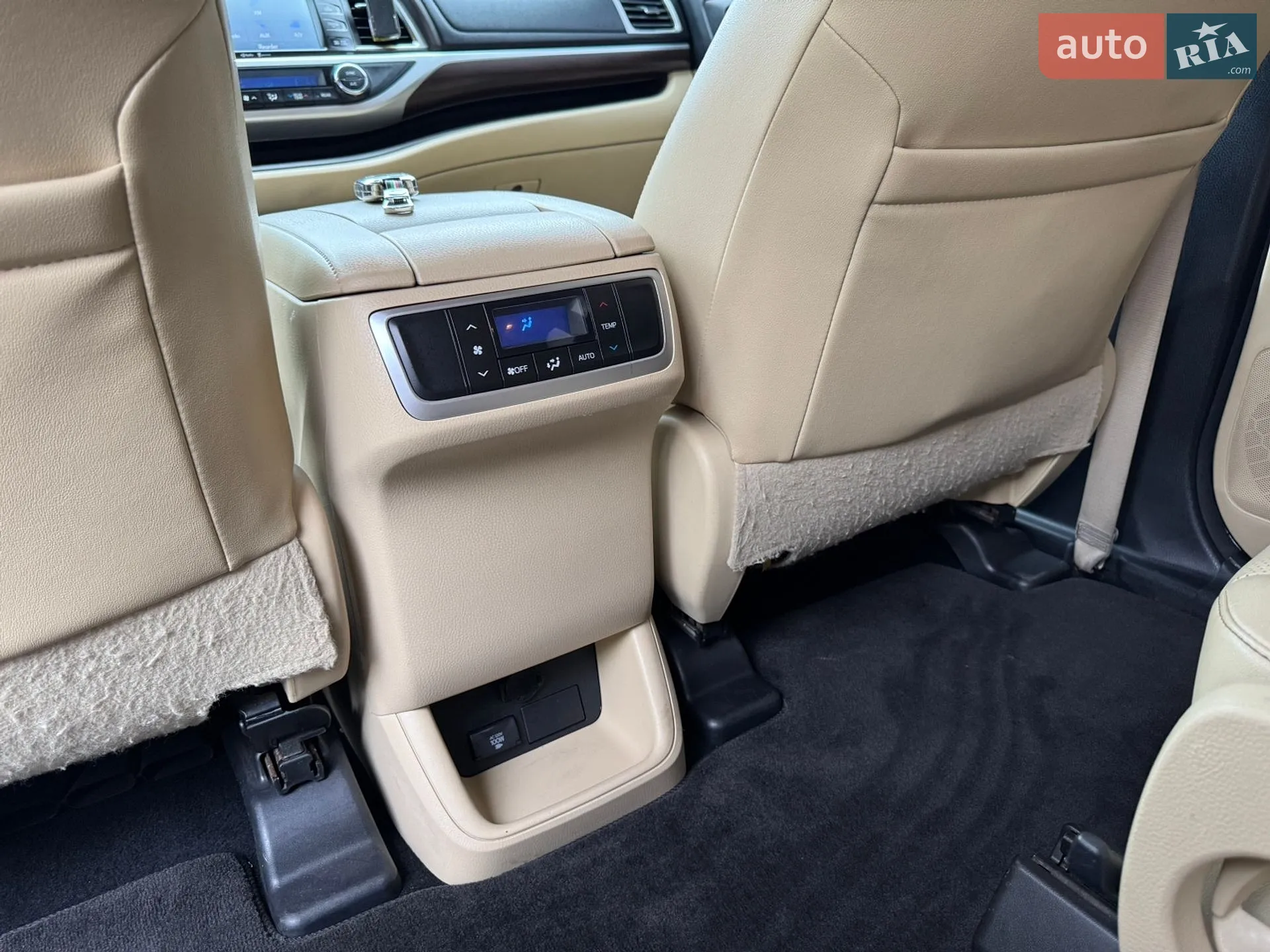 2014 Toyota Highlander - мініатюра 24