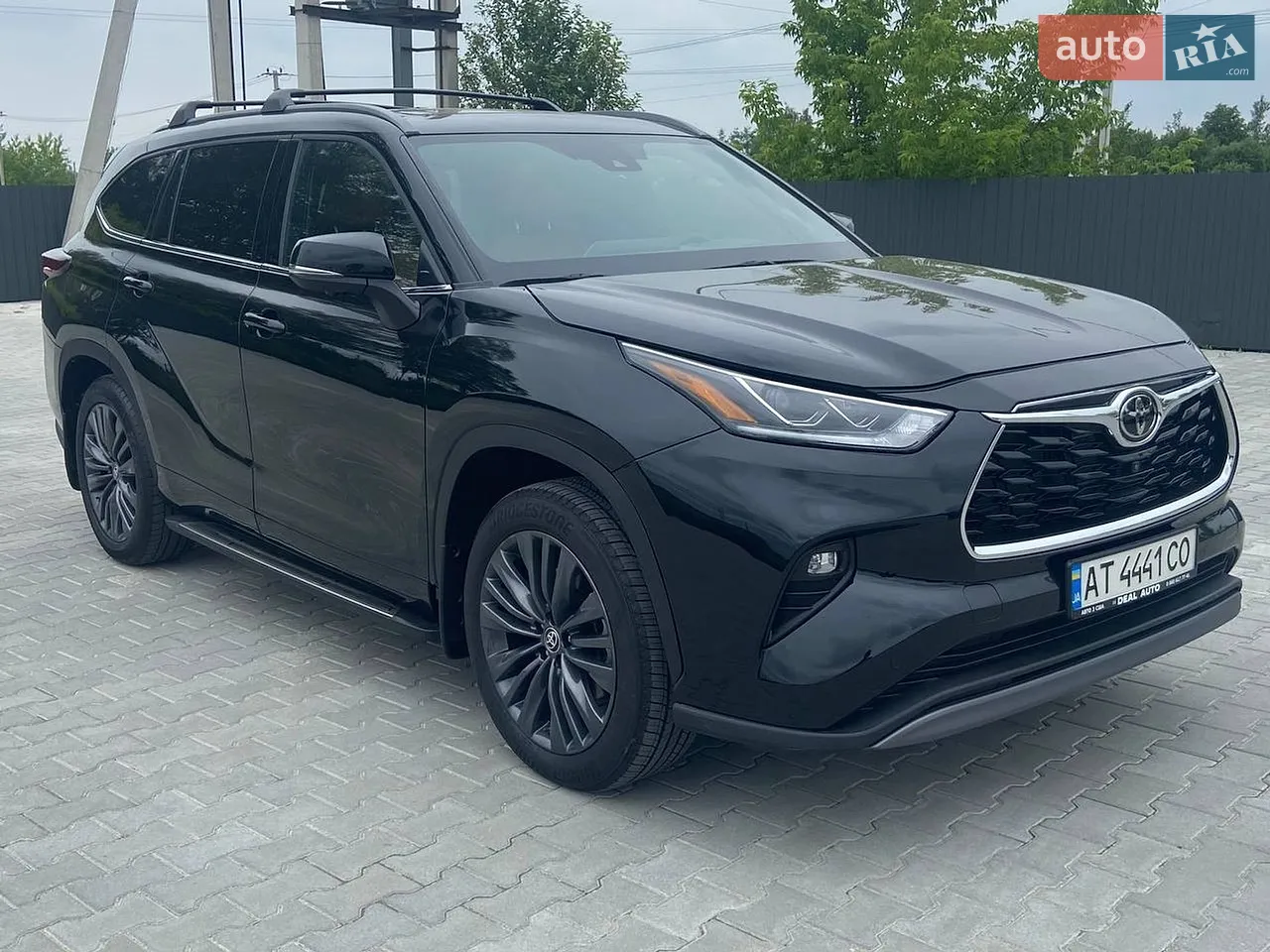 2019 Land Rover Discovery - мініатюра 16