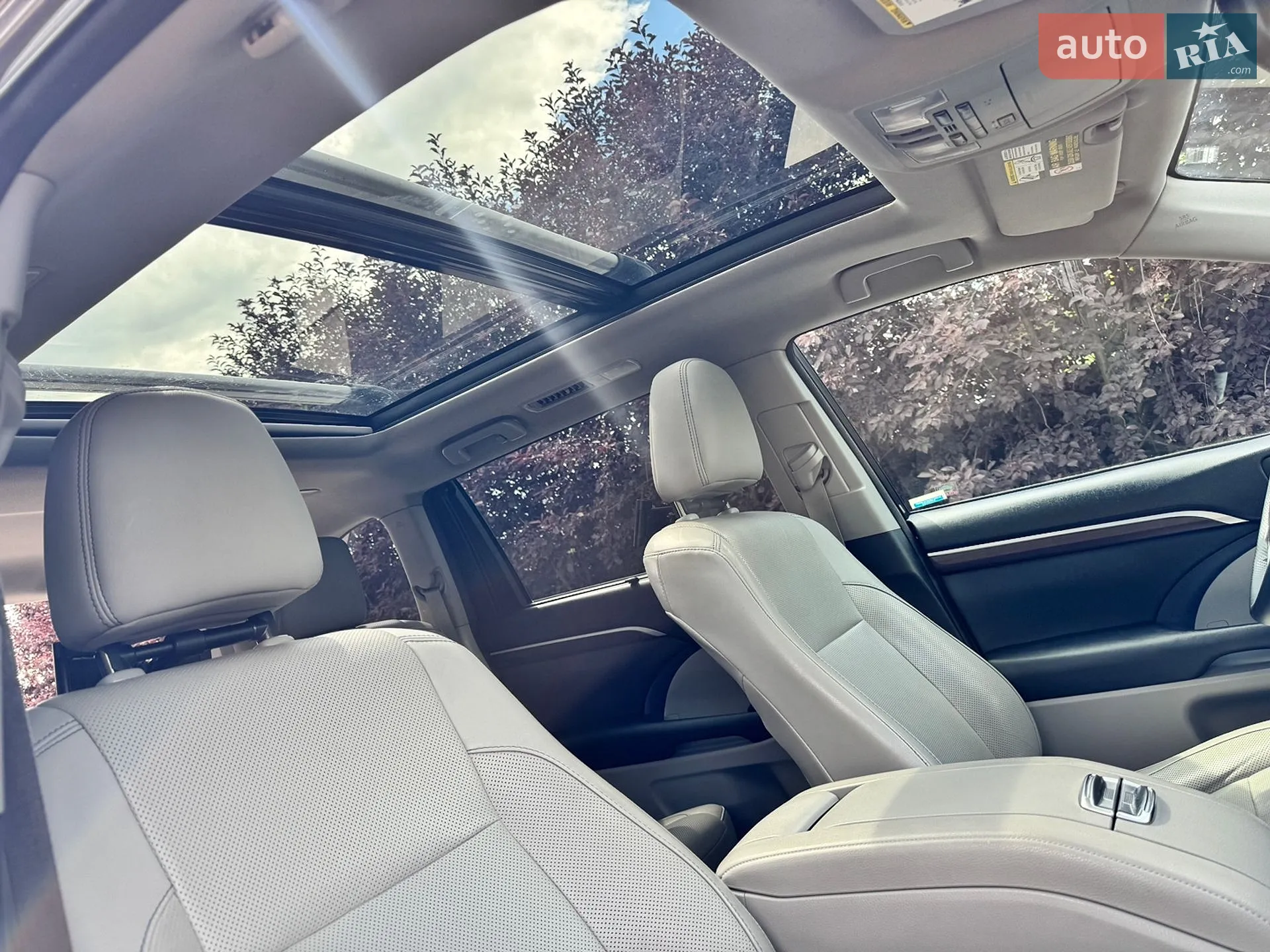 2015 Toyota Highlander - мініатюра 8