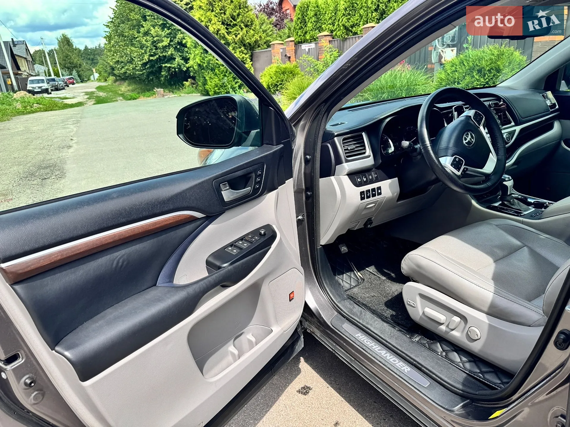 2015 Toyota Highlander - мініатюра 16