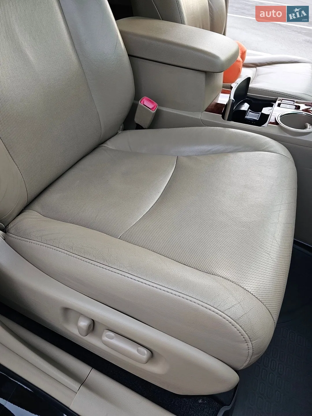 2011 Toyota Highlander - мініатюра 31