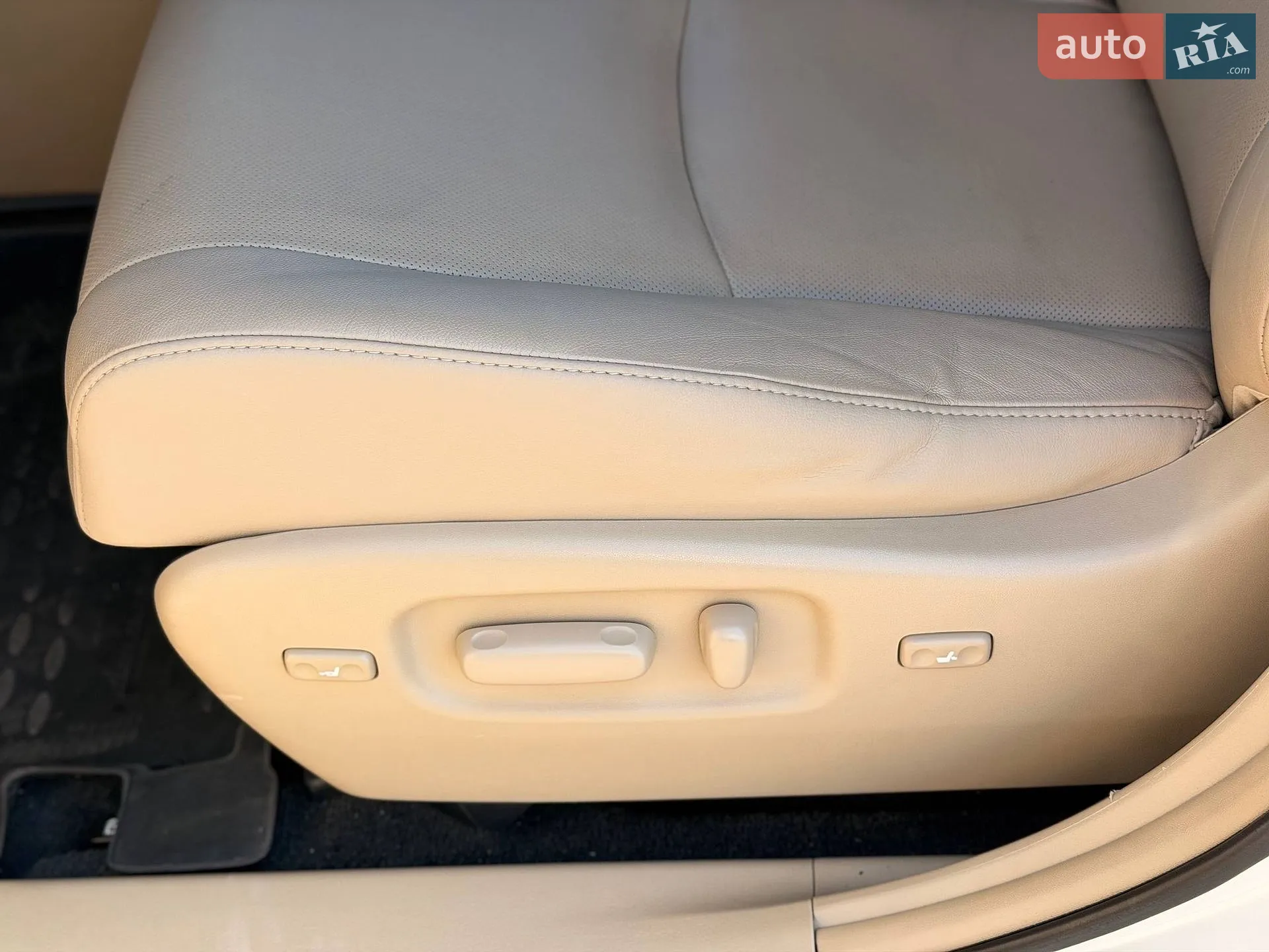 2013 Toyota Highlander - мініатюра 41