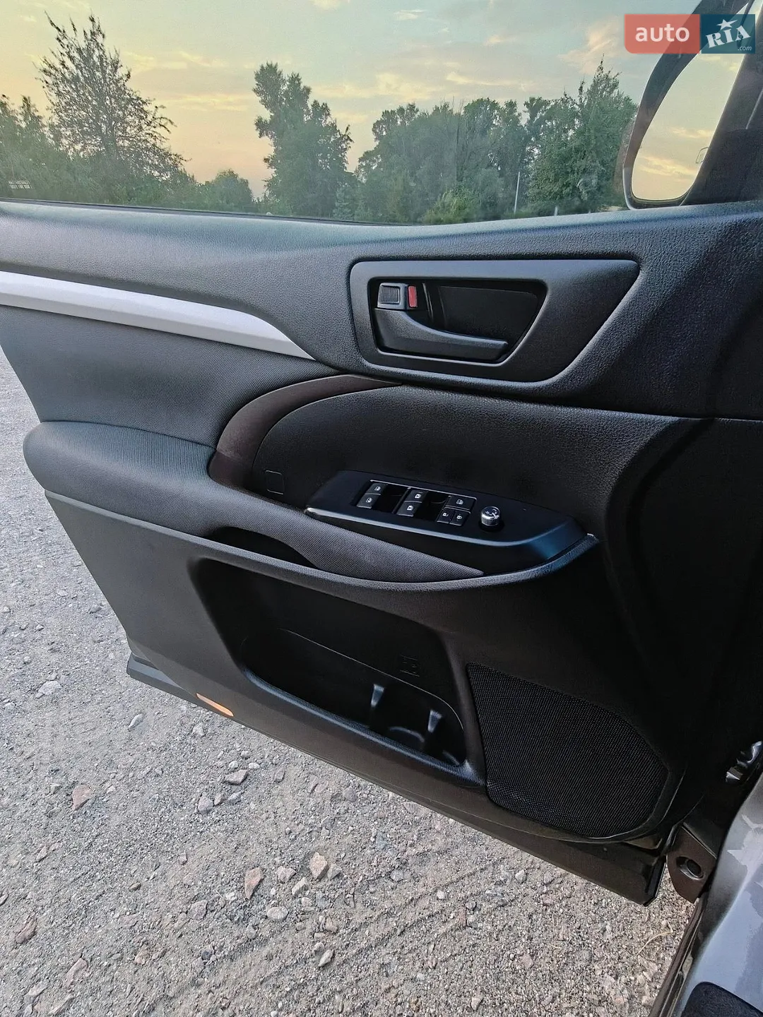 2017 Toyota Highlander - мініатюра 17