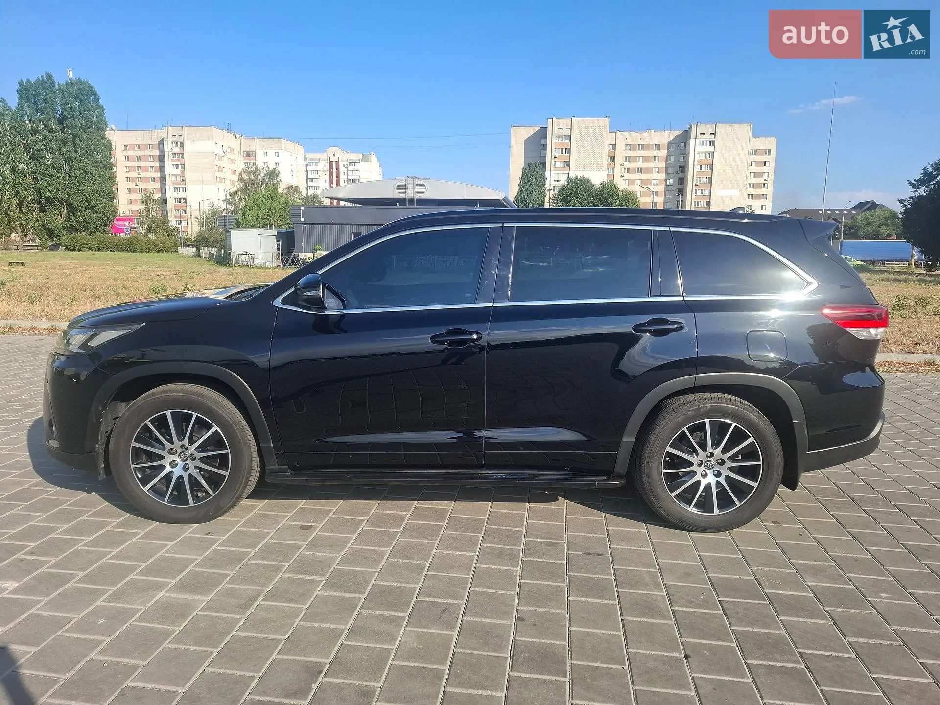 2017 Toyota Highlander - мініатюра 3