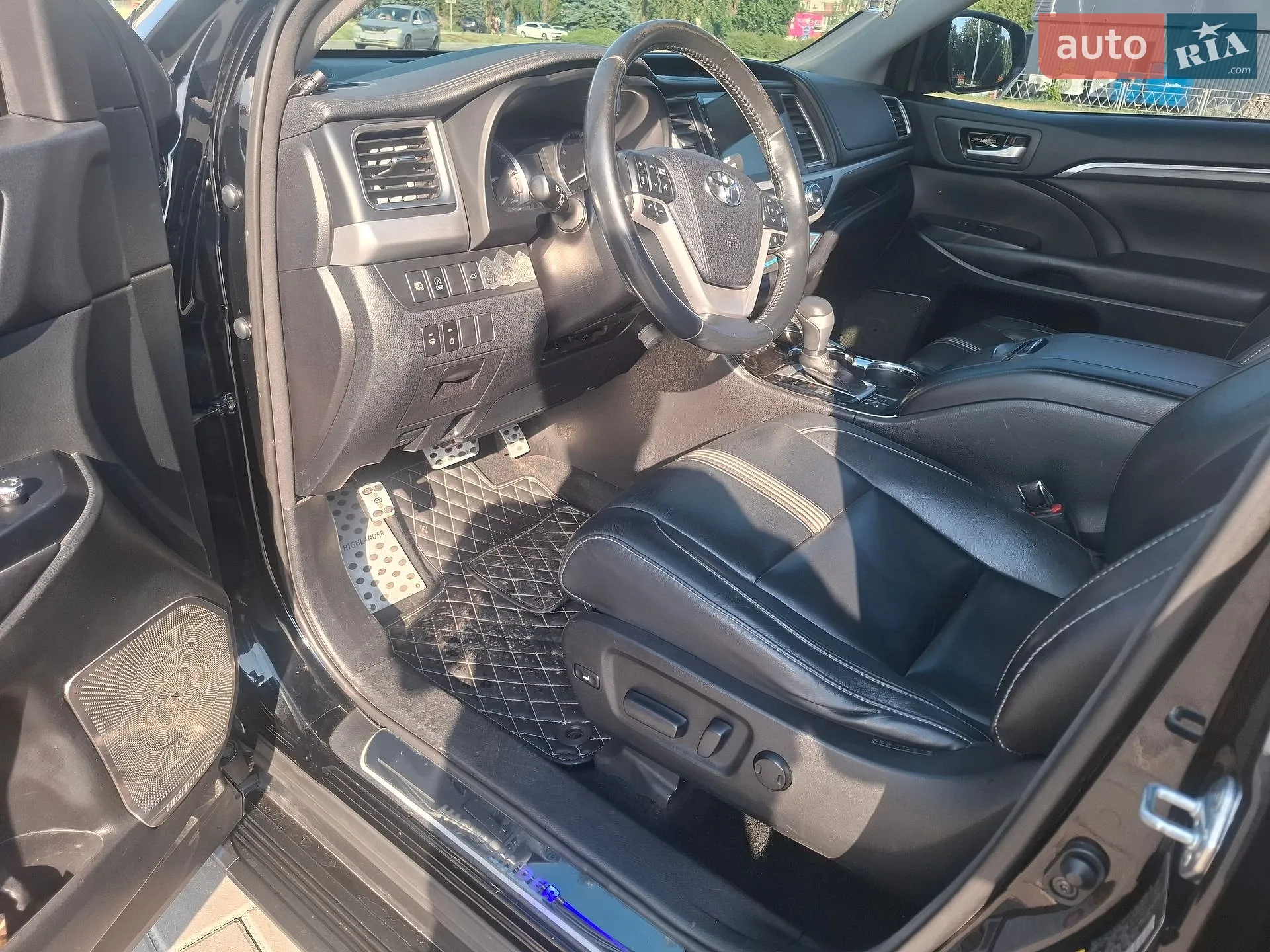 2017 Toyota Highlander - мініатюра 13