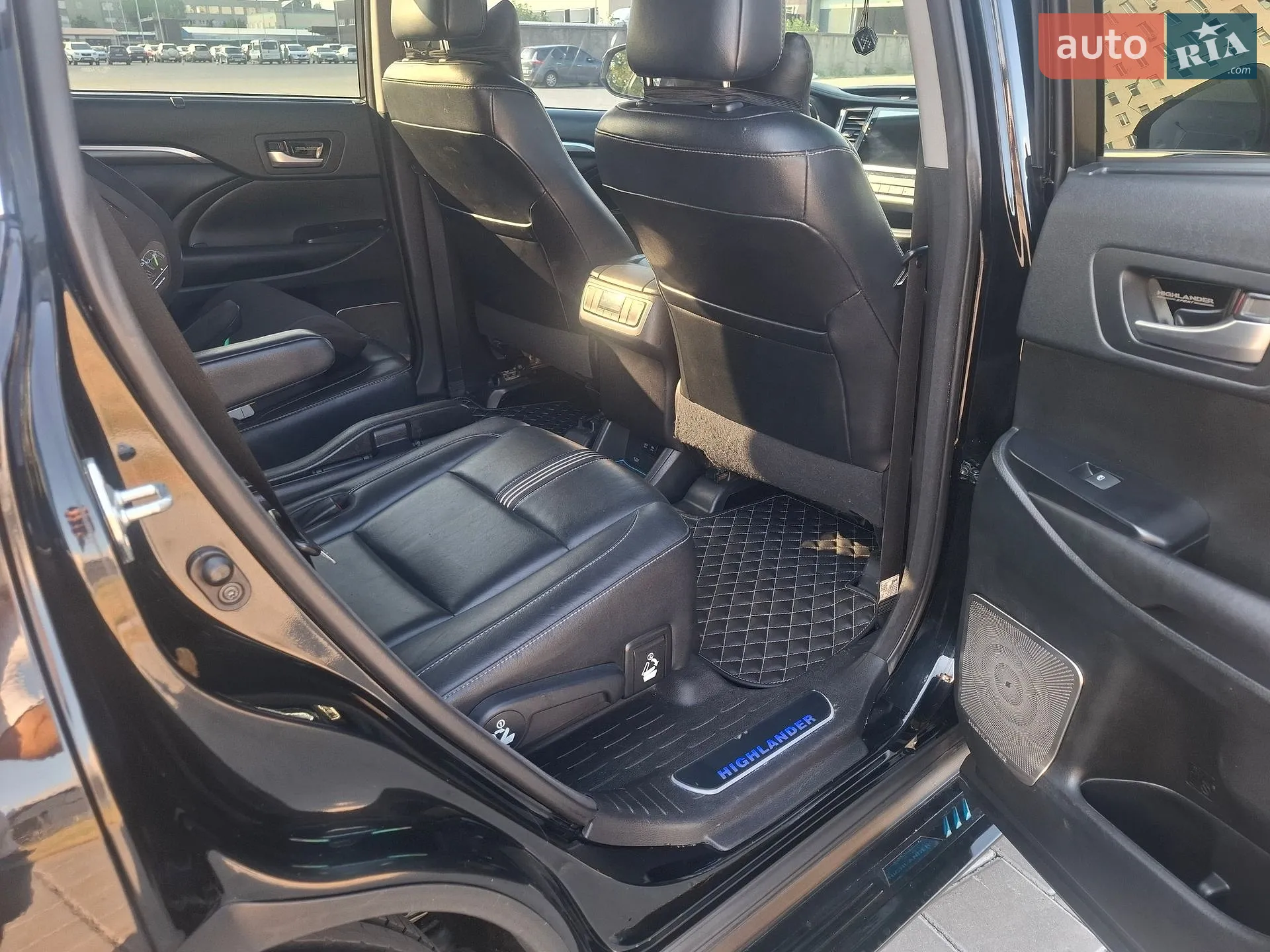 2017 Toyota Highlander - мініатюра 21