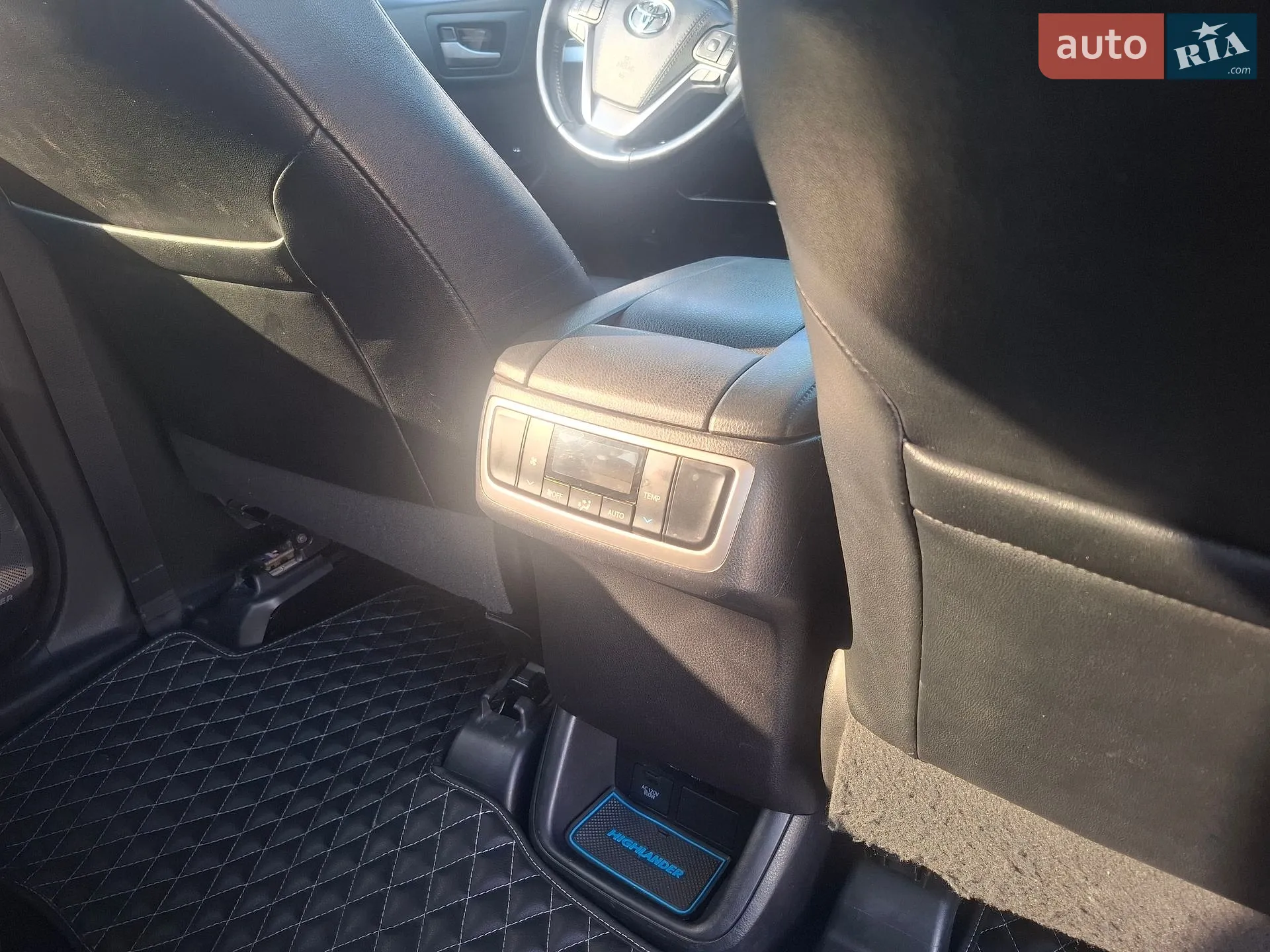 2017 Toyota Highlander - мініатюра 24