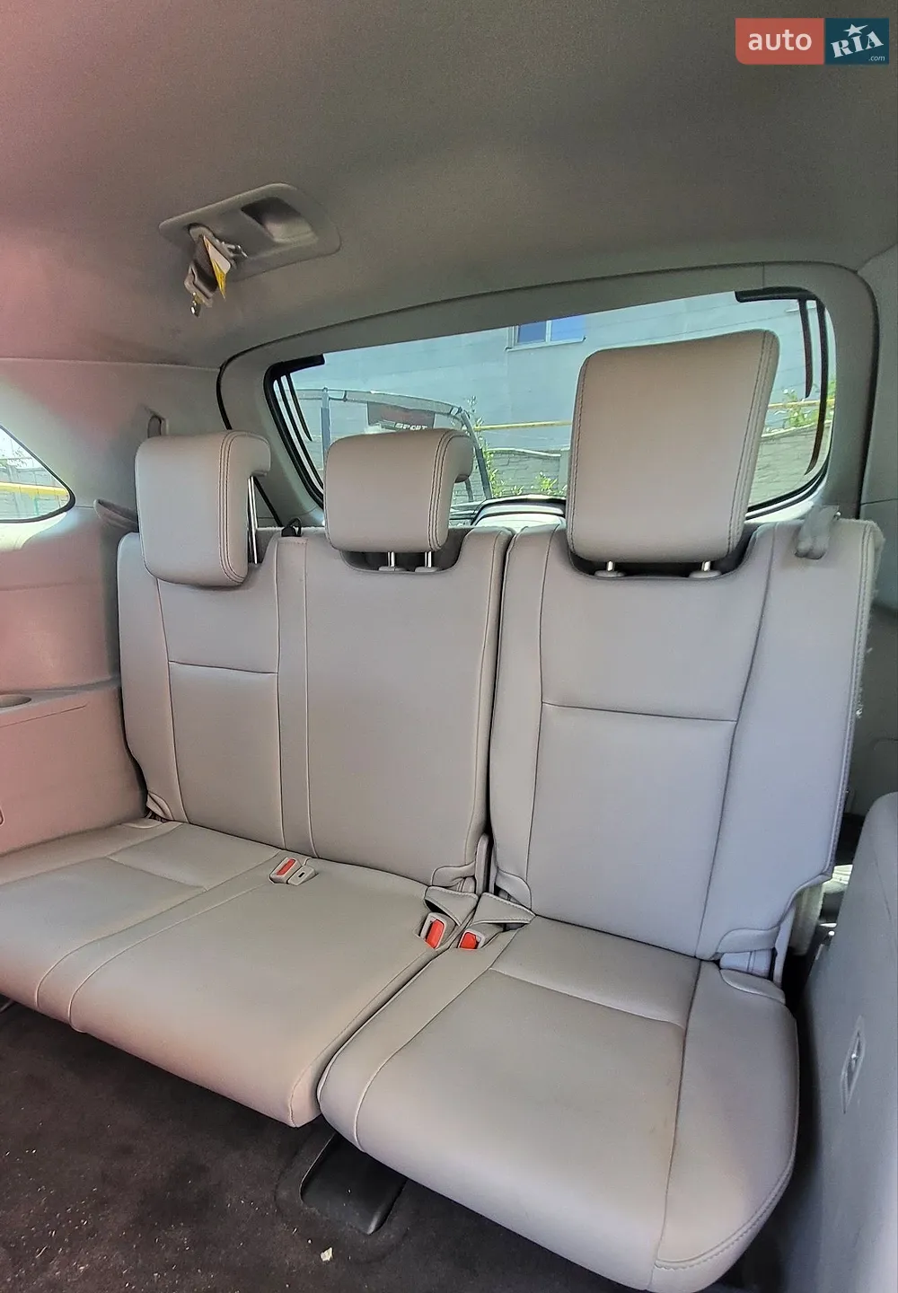 2017 Toyota Highlander - мініатюра 8