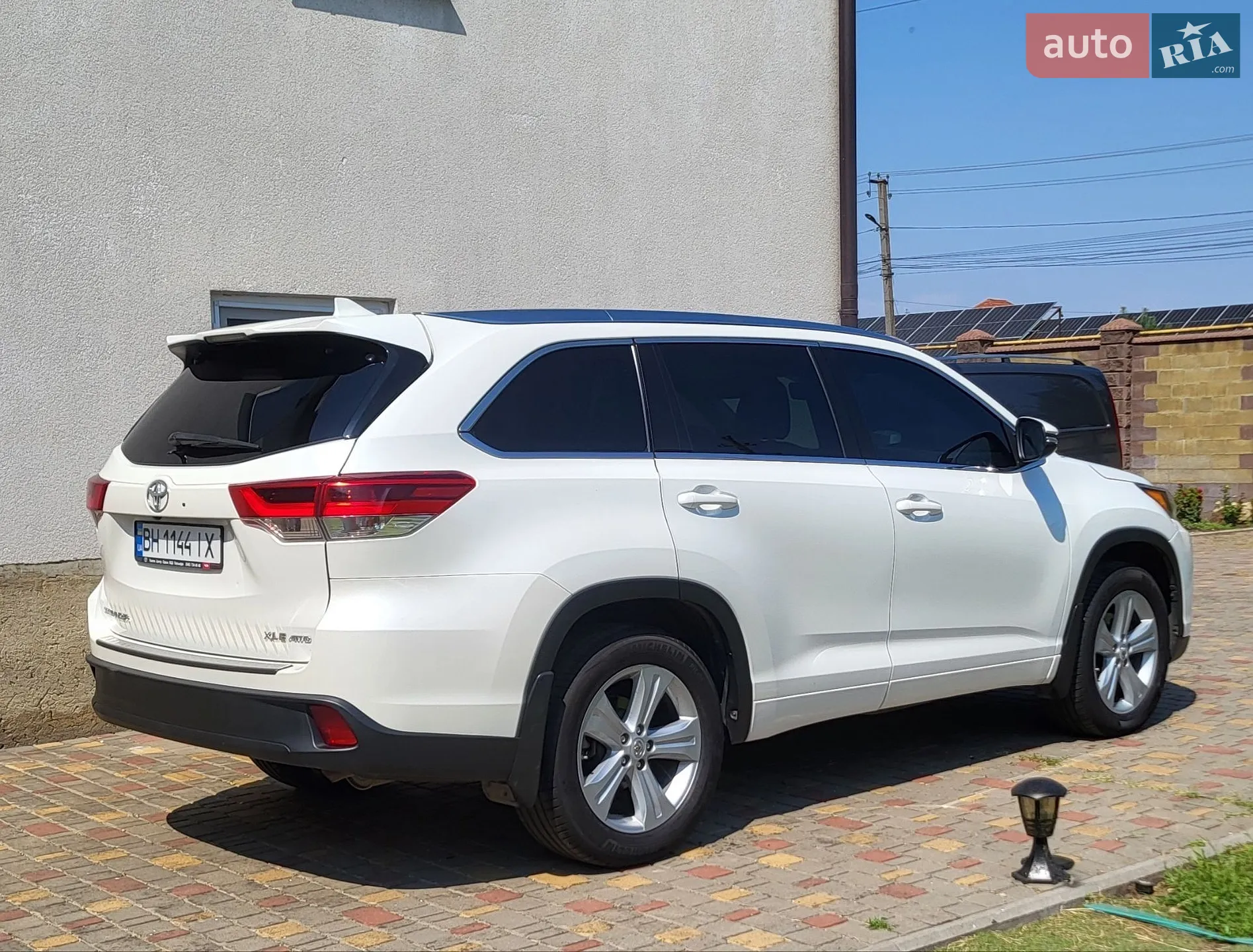 2017 Toyota Highlander - мініатюра 2