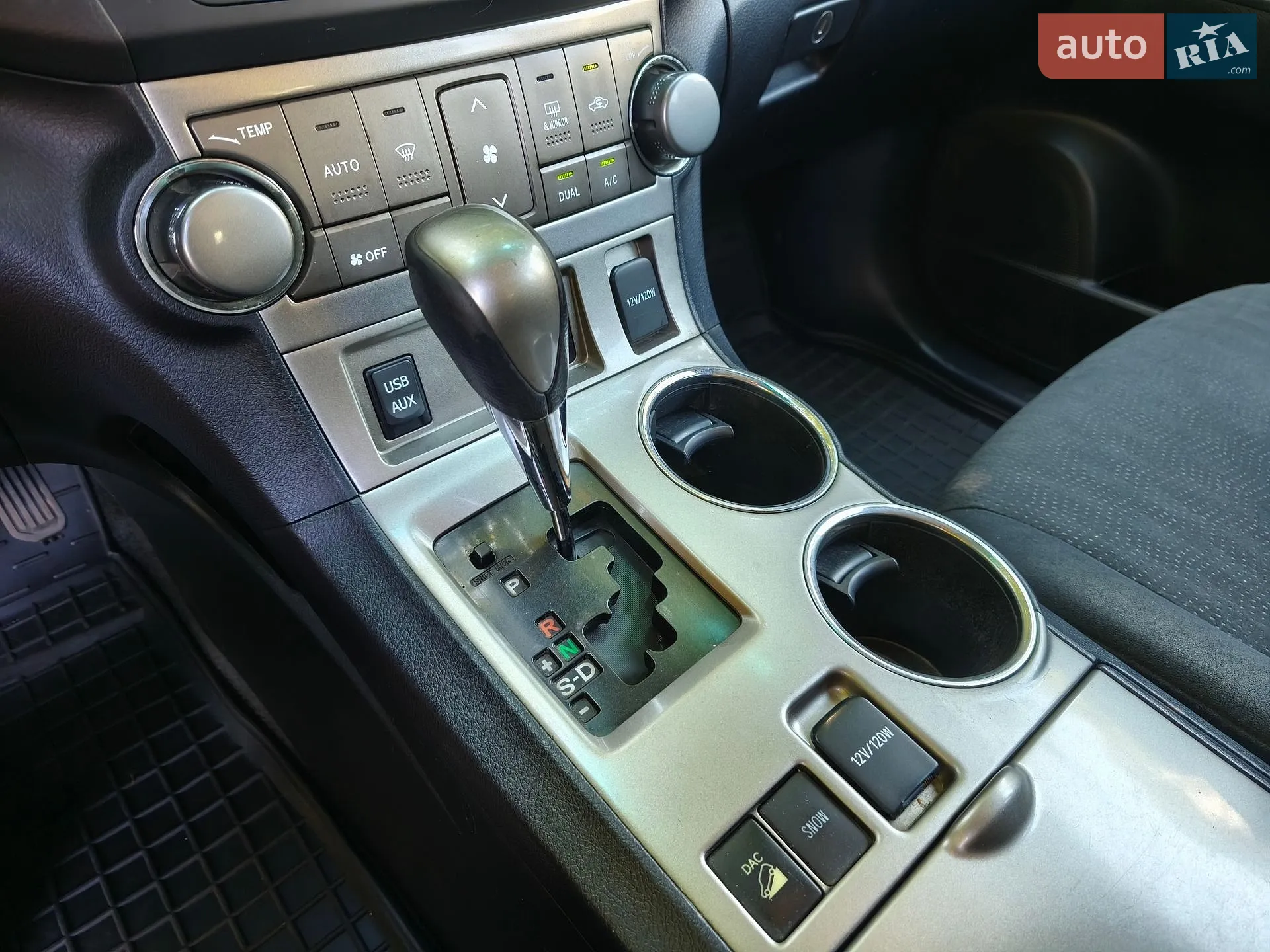 2011 Toyota Highlander - мініатюра 15