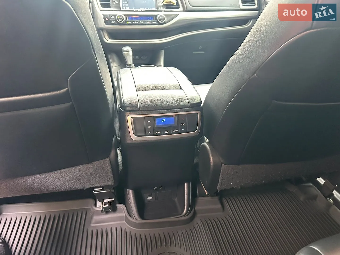 2017 Toyota Highlander - мініатюра 15