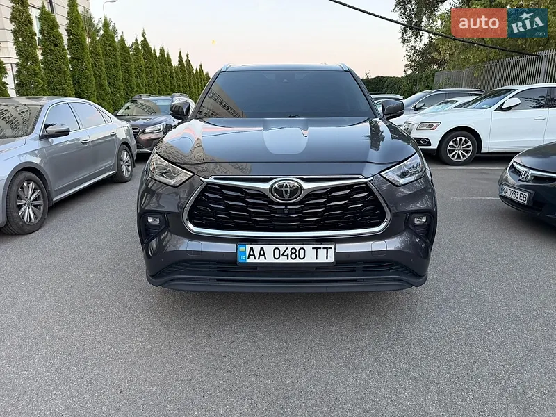Toyota Highlander 2021