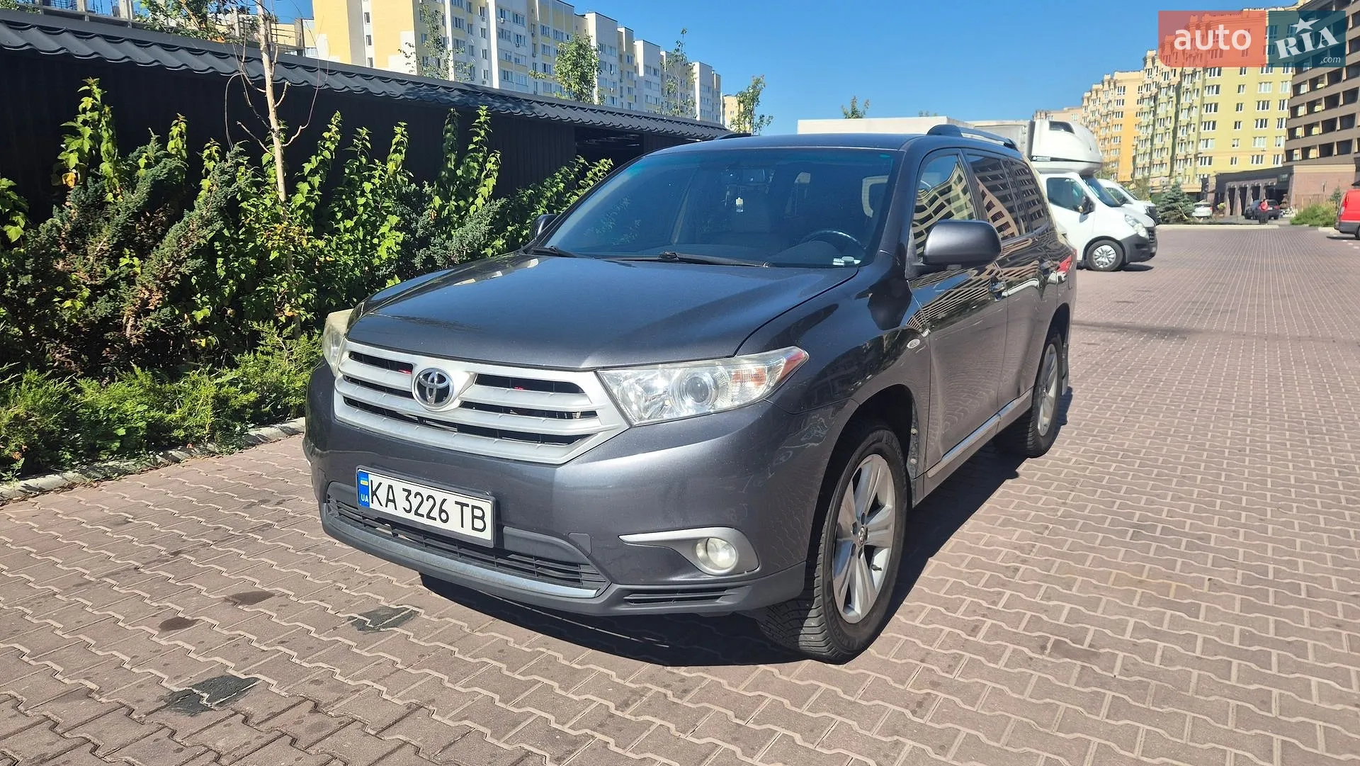 2011 Toyota Highlander - фото 1