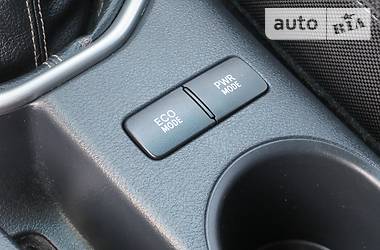 Пикап Toyota Hilux 2015 в 