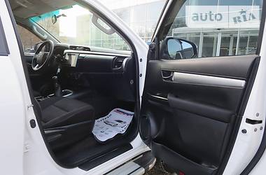 Пикап Toyota Hilux 2015 в 