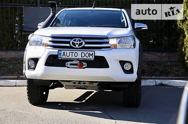 Пикап Toyota Hilux 2017 в Киеве