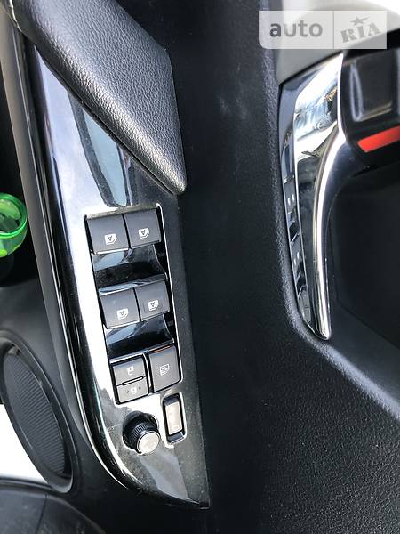 Пікап Toyota Hilux 2017 в Львові