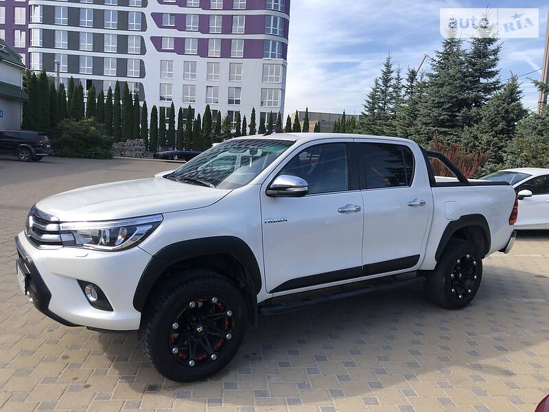 Пікап Toyota Hilux 2017 в Львові