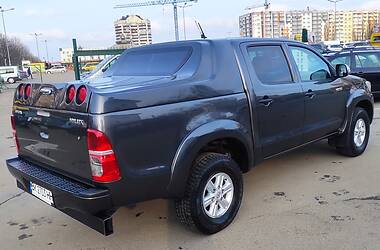 Пикап Toyota Hilux 2015 в 