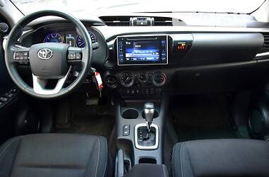 Пікап Toyota Hilux 2017 в 